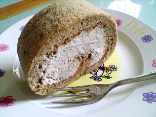ほうじ茶ロールケーキ写真